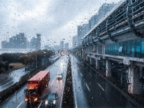 下雨天照片|下雨图片